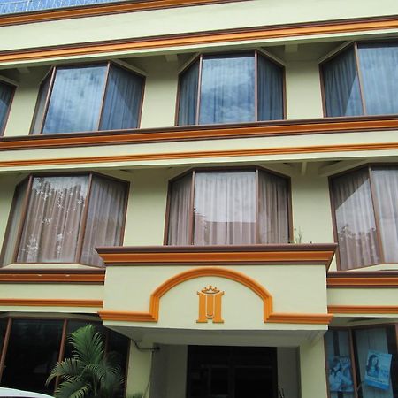 Hotel Istana Makassar Dış mekan fotoğraf