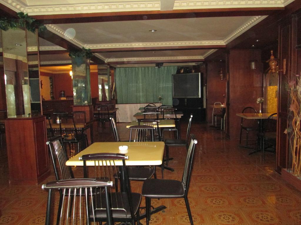 Hotel Istana Makassar Dış mekan fotoğraf