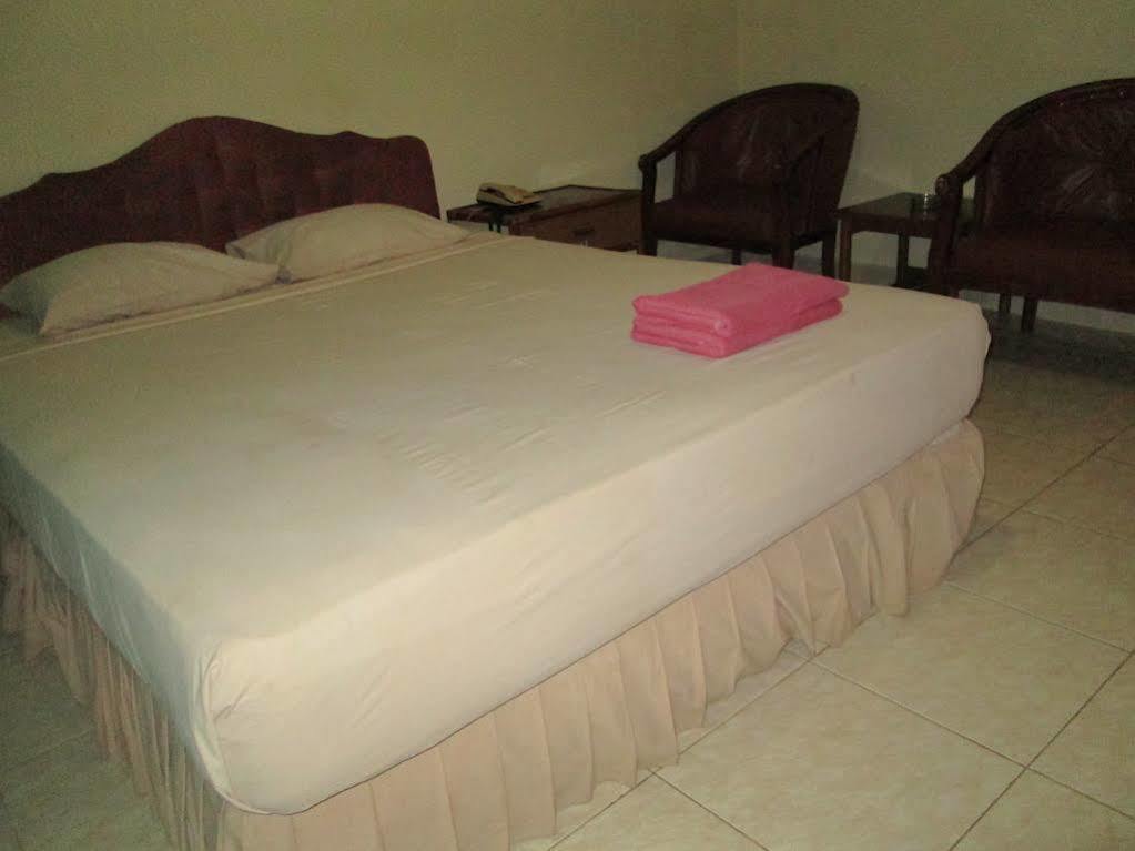 Hotel Istana Makassar Dış mekan fotoğraf